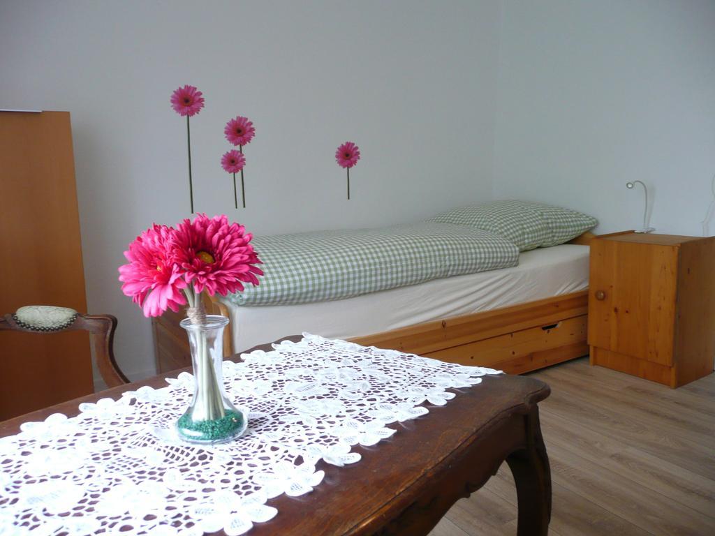 Ferienhaus Kruk Hergarten Luaran gambar