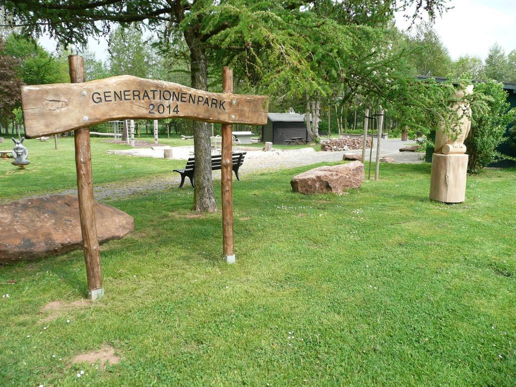 Ferienhaus Kruk Hergarten Luaran gambar